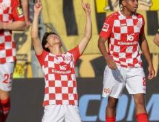  多特蒙德首回合大胜上海申花，约基奇砍下45记关键球，全场沸腾